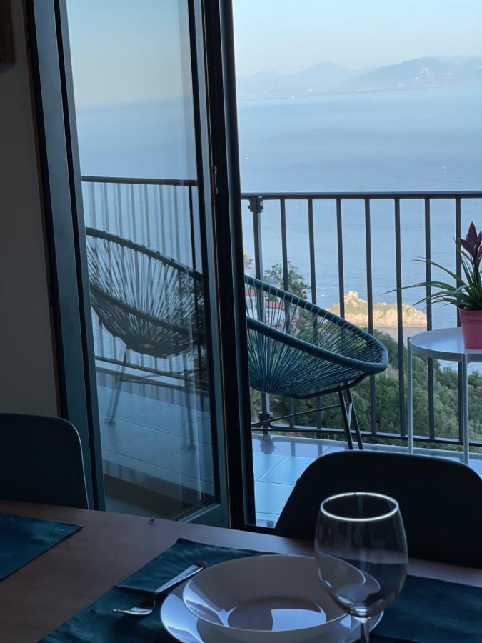 Seaview Apartments Furore Bagian luar foto